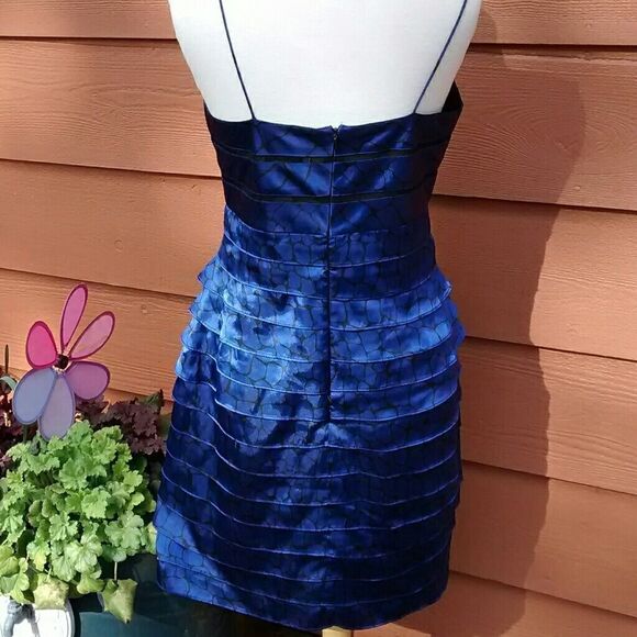 Eliza J Evening Dress - Picture 4 of 7